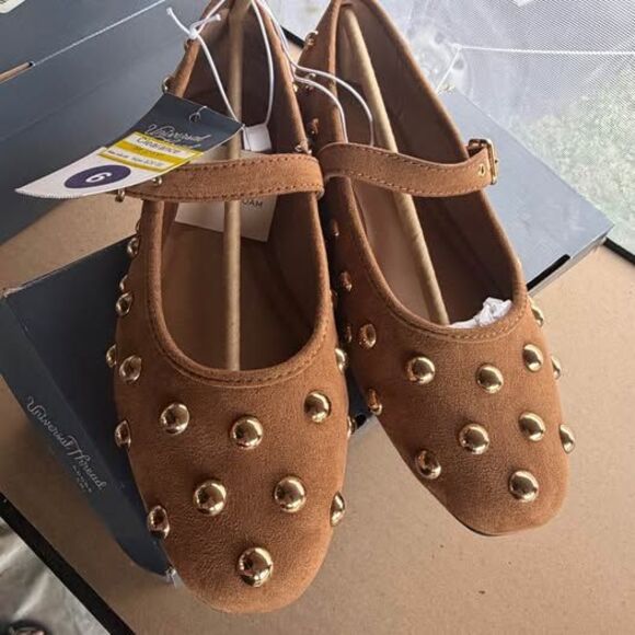 Universal Thread Shoes - Universal Thread Studded Mary Jane Flats Size 6